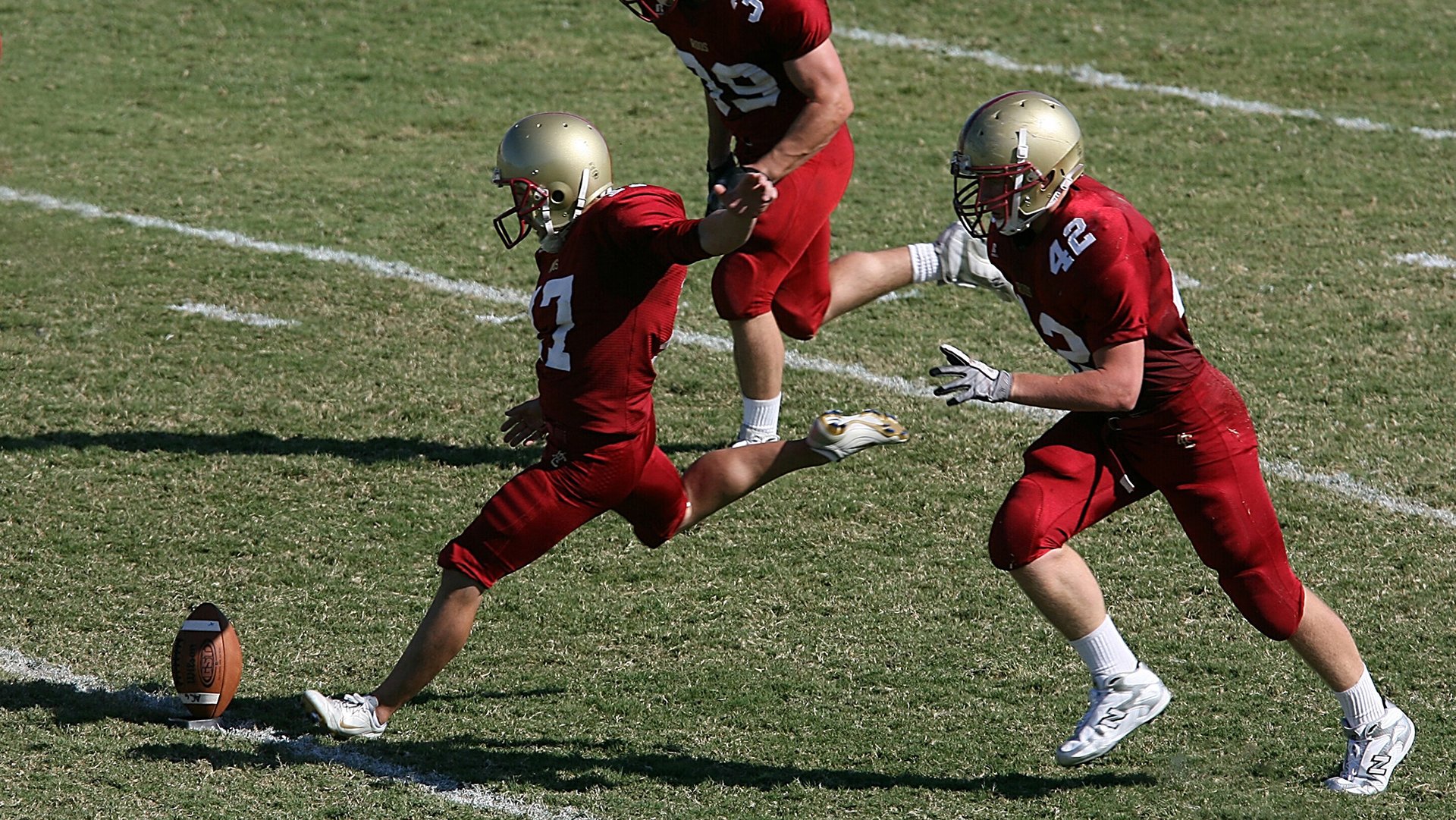 爱游戏在线登录-49人防线强度升级，零封对手拿下胜利